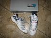 Jako Schuhe Sport Court Men weiß/blau/rot